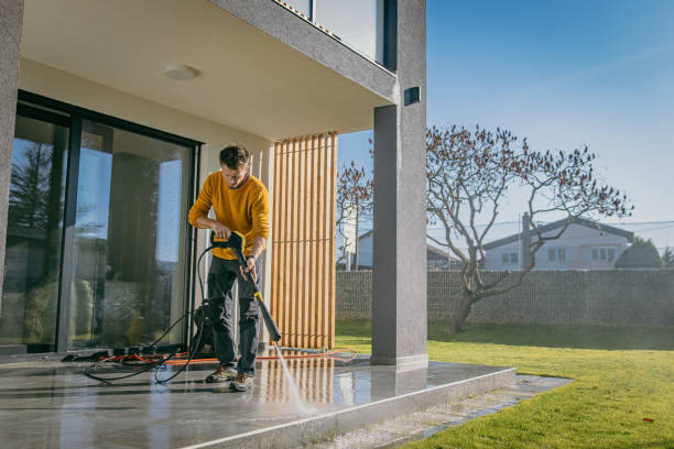 Animal Enclosure Cleaning in Evadale, TX
